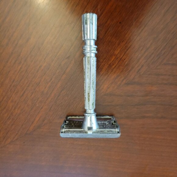 Vintage Gillette Safety Razor Adjustable Double Edge - Picture 4 of 4